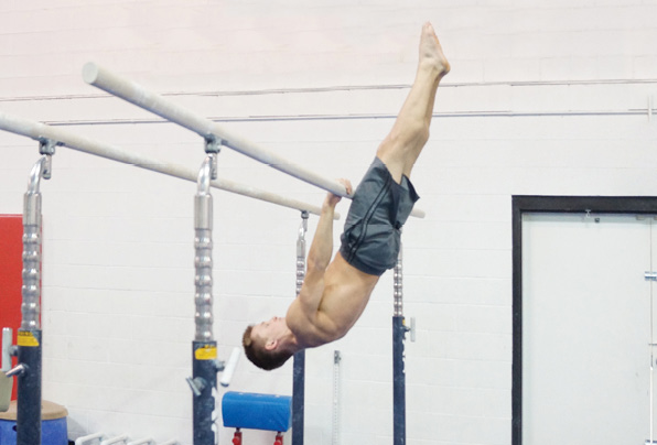 Single Bar Inverted Hang