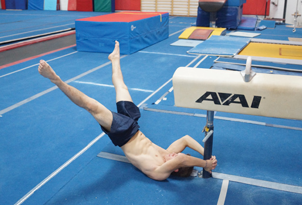 Negative Straddle Body Lever