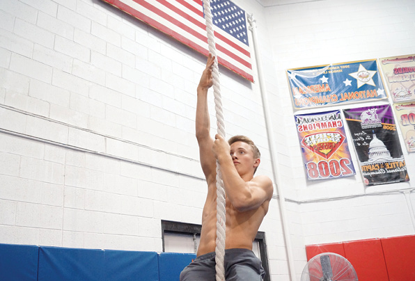 Rope Pull-Up