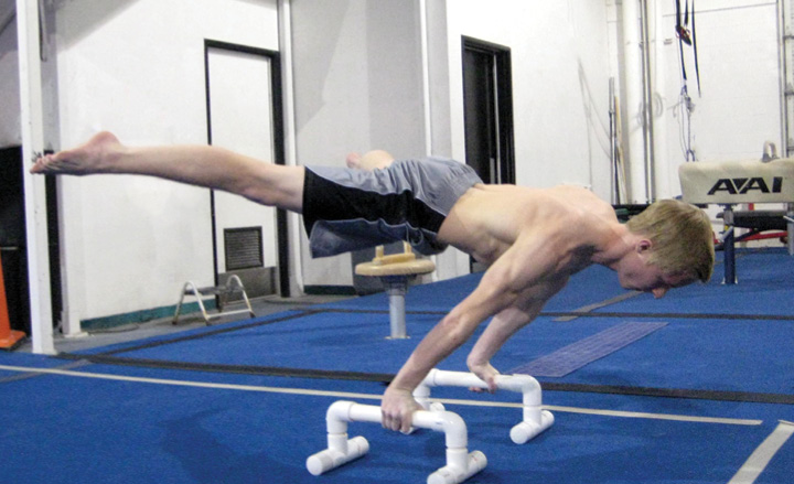 Straddle Planche End
