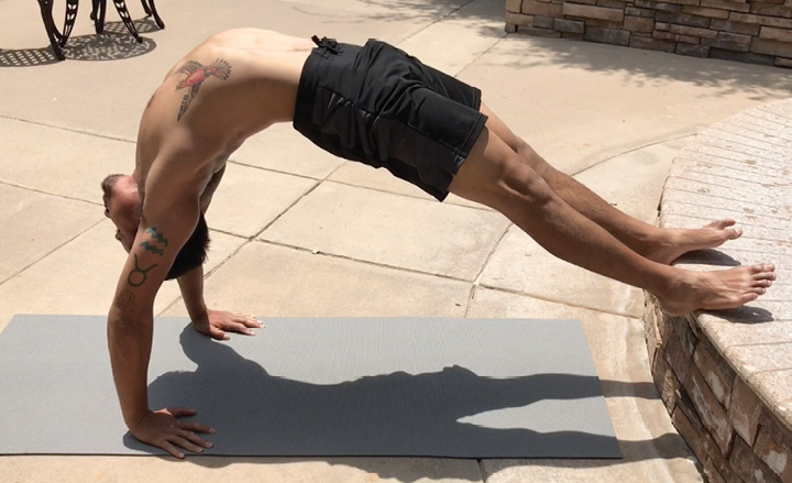 Elevated Thoracic Bridge Push-Up End