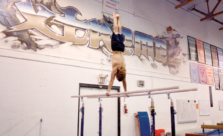 Parallette Pike Press Handstand End