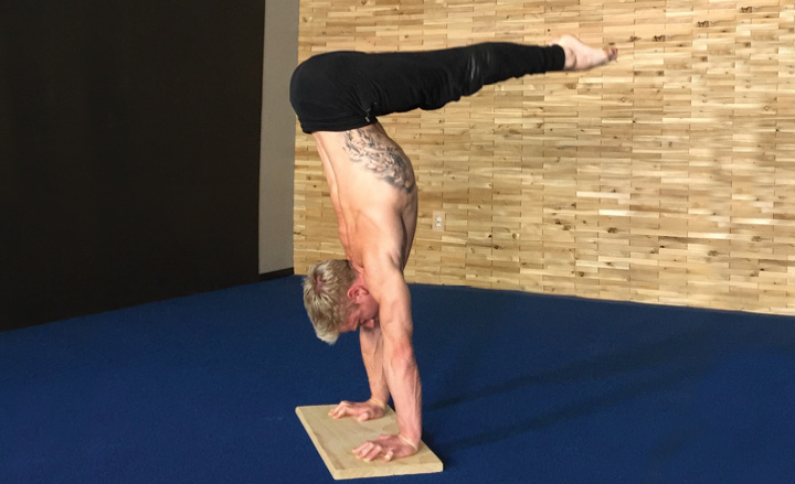 Pike Handstand End