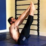 GymnasticBodies athlete works for his six-pack with this equipment-free bodyweight exercise, the v-up.